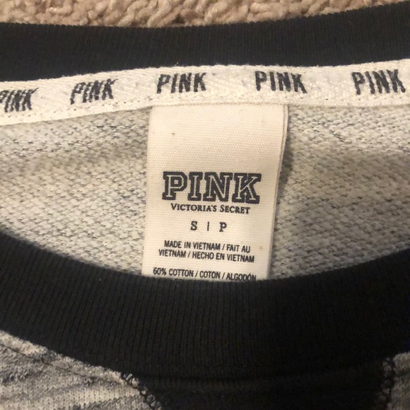Victoria’s Secret PINK Crewneck - Picture 2 of 2